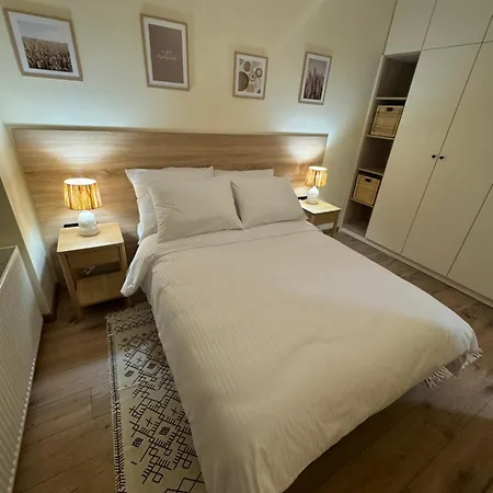 Bastet Apartment *